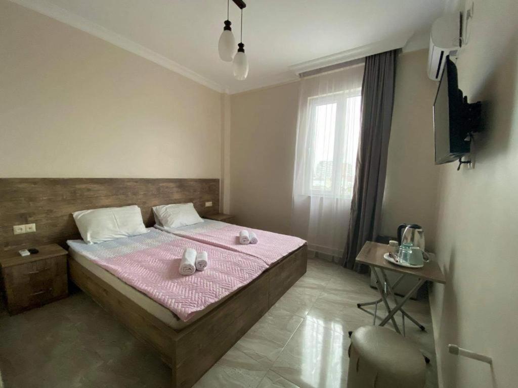 Nana'S Hotel Tchaikovsky Street 34 Batumi Bagian luar foto