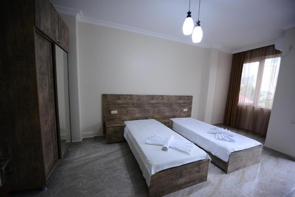 Nana'S Hotel Tchaikovsky Street 34 Batumi Bagian luar foto